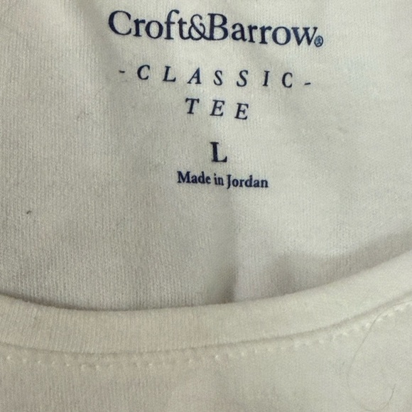 Classic White Women's Top - Picture 2 of 2